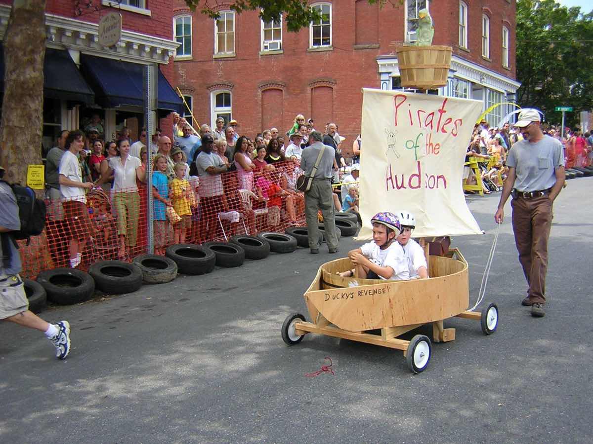 Kingston-Artist-Soapbox-Derby-003
